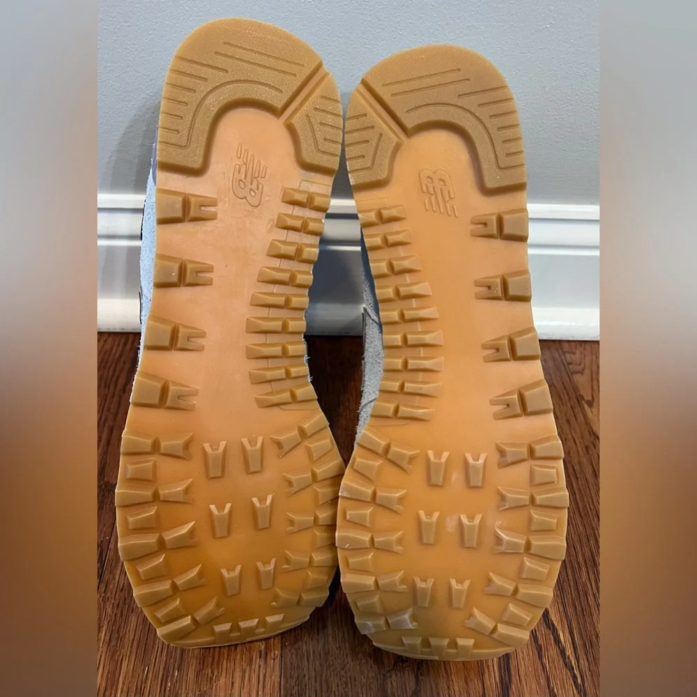 Unisex New Balance Blue Purple Sneakers - Picture 5 of 6